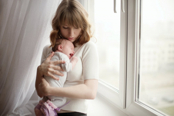 Малыш, родители и колики: как пережить 100 дней плача?