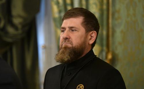 Кадыров присвоил звание почетного гражданина Чечни предпринимателю Гуцериеву 