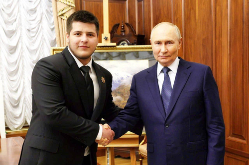 Путин поздравил Адама Кадырова с женитьбой