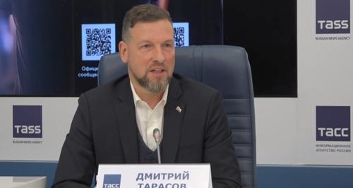 &laquo;Отцовство должно стать осознанной частью культурного кода&raquo; &mdash; Дмитрий Тарасов о значении семейных традиций и демографии
