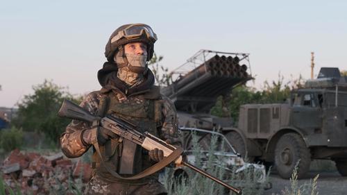 Ваш боец не выходит на связь из зоны СВО: что надо знать и сделать
