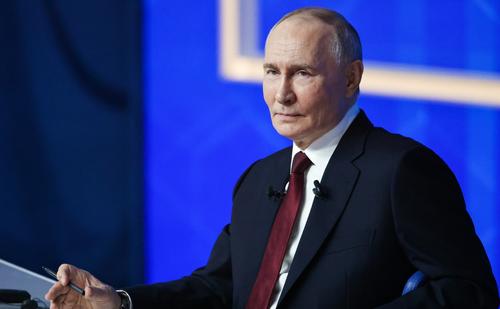 В Кремле сообщили о рабочем графике президента Владимира Путина в новогодние праздники