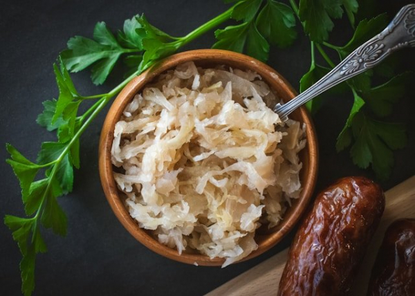 От кефира до комбучи: как продукты-пробиотики влияют на холестерин и липидный профиль