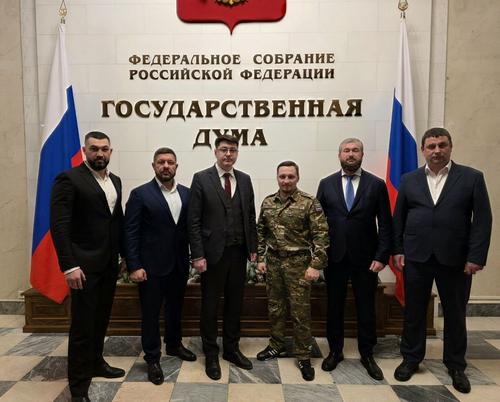 В Госдуме обсудили новые меры поддержки добровольцев и их семей